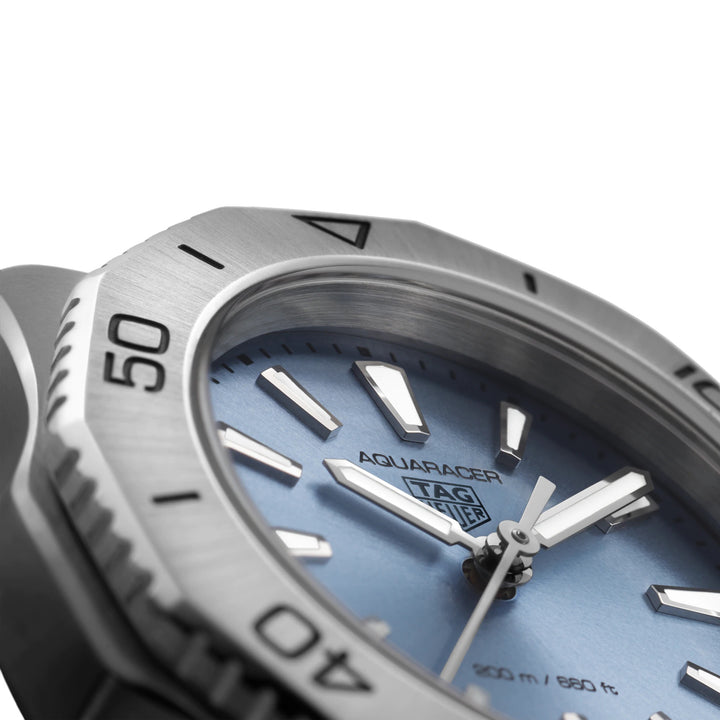 ساعة TAG Heuer Aquaracer Professional 200 30 ملم من الفولاذ الكوارتز الأزرق WBP1415.BA0622