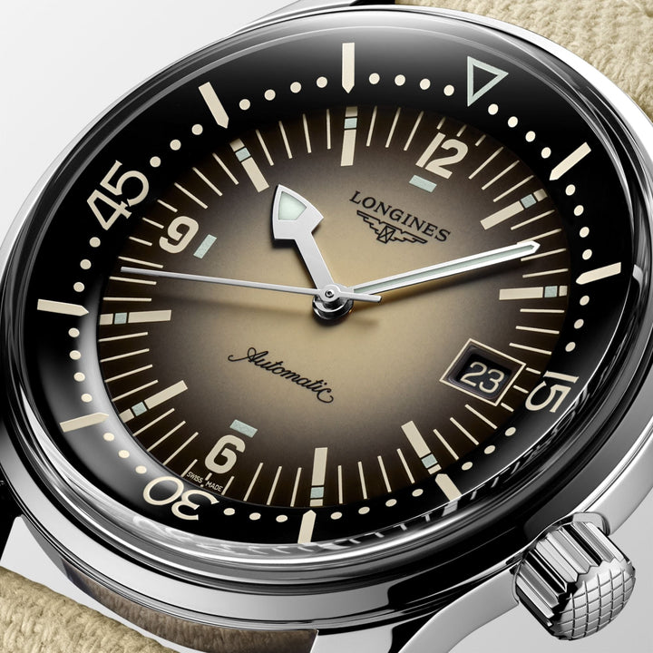 لونغنز ساعة الغواص الأسطوري 42 ملم اللون البيج التلقائي الفولاذ L3.774.4.30.2